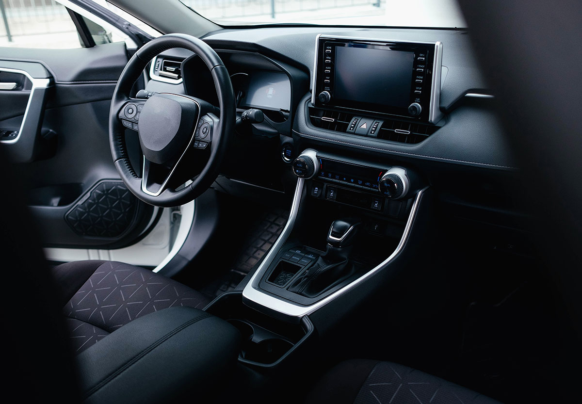 photo of the interior of a car, showing the latest technology.